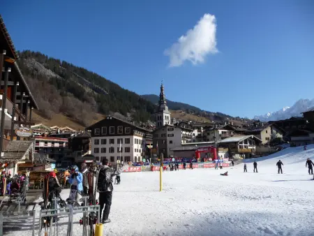 Studio cosy rénové au centre de La Clusaz, balcon, parking privé, proche commerces et pistes - Photo 11