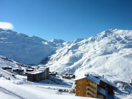 Studio avec lit clos savoyard et coin montagne au pied des pistes - Photo 8