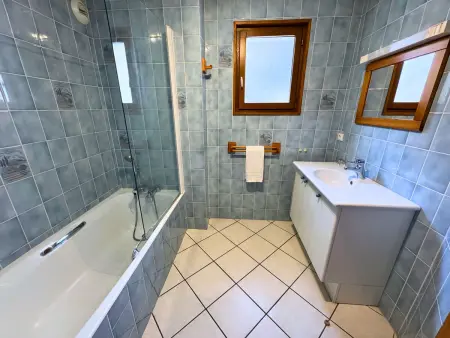 Confort 85m², 3 chambres, 5 pers, terrasse, animaux admis, St Martin de Belleville - Photo 10
