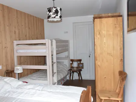 Appartement cosy 3 pièces - 6 personnes, balcon, centre, proche commerces et téléphérique - Photo 7