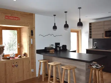 Appartement cosy 3 pièces - 6 personnes, balcon, centre, proche commerces et téléphérique - Photo 11