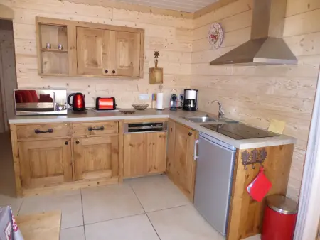 Chalet avec terrasse et parking privé, proche téléphérique - Photo 4