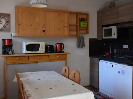 Appartement chaleureux avec grand balcon sud, 6 pers, au centre de Pralognan - Photo 2