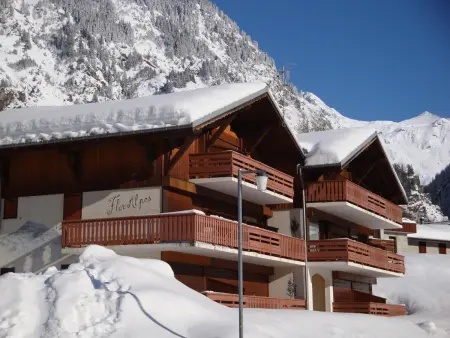 Appartement chaleureux PMR avec terrasse sud, parking, près de Champagny-en-Vanoise - Photo 15