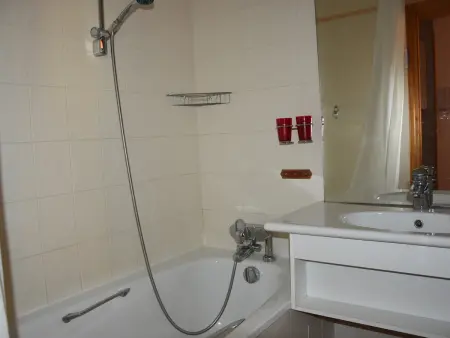 Appartement en Centre-ville, 4 Pers., Proche Téléphérique - Photo 10