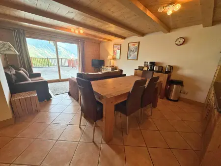 Bel Appartement 6 Pers. Ski aux Pieds, 1ère Ét. Terrasse 83m², Parking, Wifi, St Martin de Belleville - Photo 3