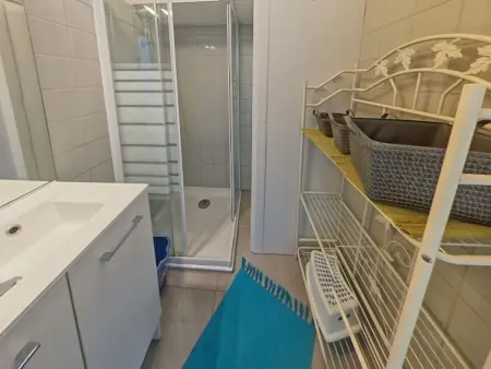 Appartement T3 avec Terrasse à 30m des Commerces et Plage à Ploemeur - Photo 11