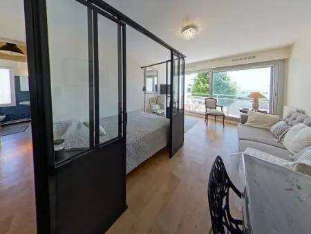 Studio à Larmor-Plage : Bourg et Plages à Pied, 2/3 Couchages, Terrasse Exposée Sud, WiFi Inclus - Photo 2