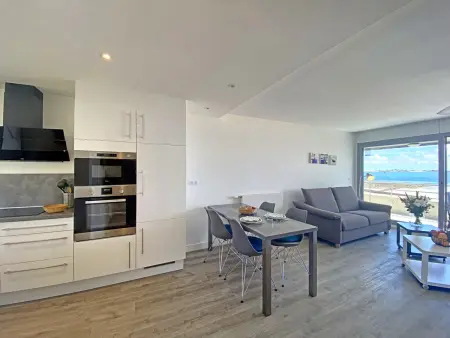 Spacieux studio terrasse, mer à 700m commerces, parking privé, Wi-Fi inclu - Photo 6