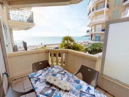 Superbe 2P centre Menton avec terrasse, clim, Wi-Fi - Photo 1