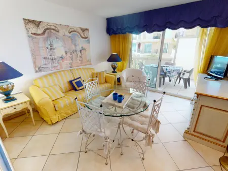 Superbe 2P centre Menton avec terrasse, clim, Wi-Fi - Photo 5