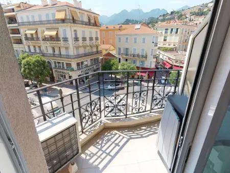 Coquet 2P avec 2 balcons, clim, parking et Wi-Fi gratuit, en plein centre de Menton - Photo 5