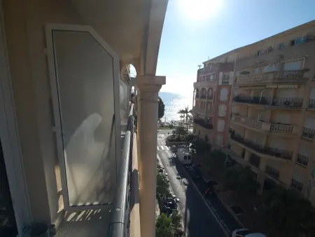 Coquet 2P avec 2 balcons, clim, parking et Wi-Fi gratuit, en plein centre de Menton - Photo 11
