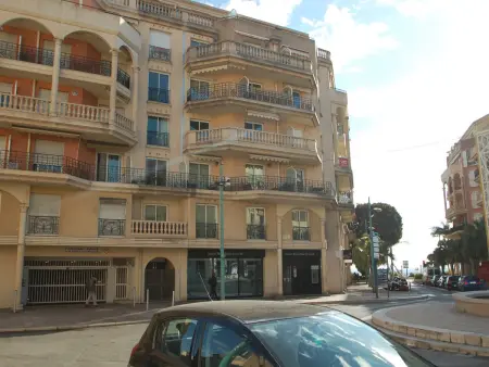 Coquet 2P avec 2 balcons, clim, parking et Wi-Fi gratuit, en plein centre de Menton - Photo 12
