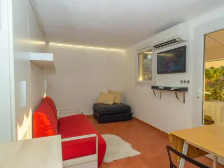 Charmant studio rénové avec terrasse, climatisation et WiFi gratuit - Photo 7