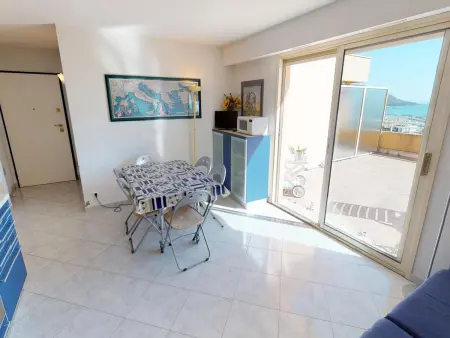 Petit 3P avec terrasse, piscine et garage, Appartement 5 personnes à Menton - Photo 8