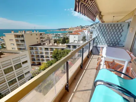 Superbe 2P avec terrasse, climatisation et vue mer à Menton - Photo 1