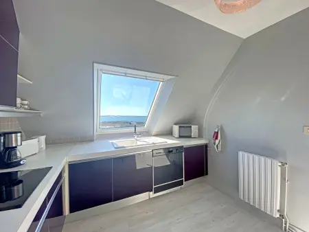 Larmor-Plage T4 Spacieux avec Terrasse, Ascenseur et Parking face à la Mer - Photo 7