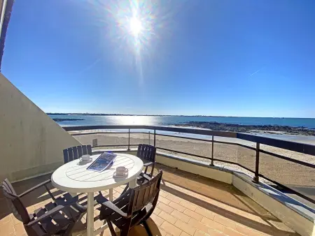 Larmor-Plage T4 Spacieux avec Terrasse, Ascenseur et Parking face à la Mer - Photo 12