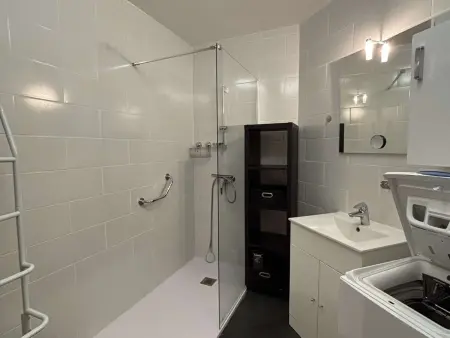 Appartement confortable proche des Thermes, animaux admis - Photo 10