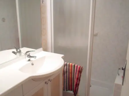 Appartement Près des Thermes, Animaux Admis, Appartement 4 personnes à Balaruc les Bains - Photo 7