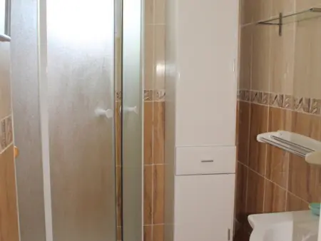 Appartement cosy avec balcon proche des Thermes - Animaux admis, parking privatif - Photo 4