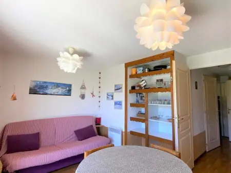 Appartement rénové 6 pers, terrasse, parking, local ski - Photo 2
