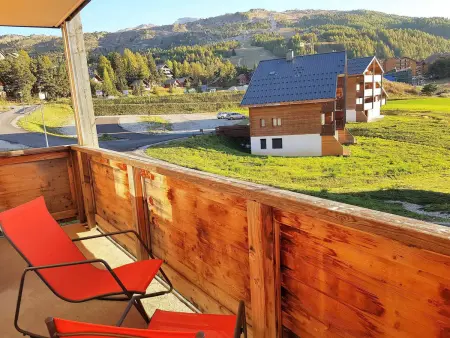 Appartement rénové 2 pièces avec balcon et parking gratuit - Photo 9
