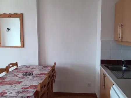 Appartement 2 Pièces pour 6 Personnes avec Balcon à Puy-Saint-Vincent - Photo 2