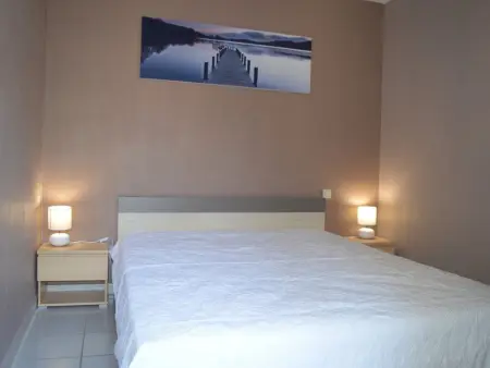 Appartement 3 Pièces à Saint-Cyprien : 6 Couchages, Piscine, Terrasse, Parking et WIFI - Photo 11