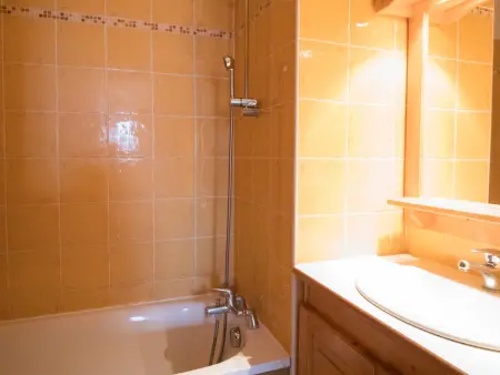 Appartement spacieux 6 pers avec parking et WIFI, pieds des pistes Val Cenis - Photo 6