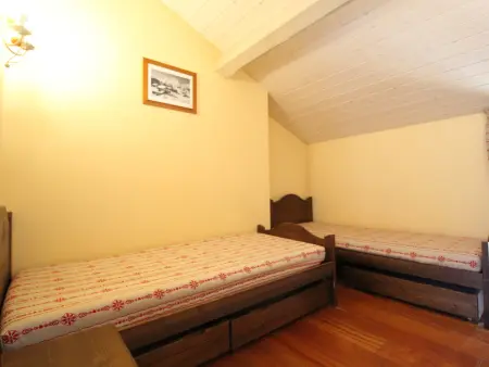 Spacieux duplex 10 pers à Lanslebourg avec cheminée, WIFI, 4 chambres - Photo 3