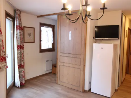 Appartement spacieux à Lanslevillard avec balcon et parking - Photo 8