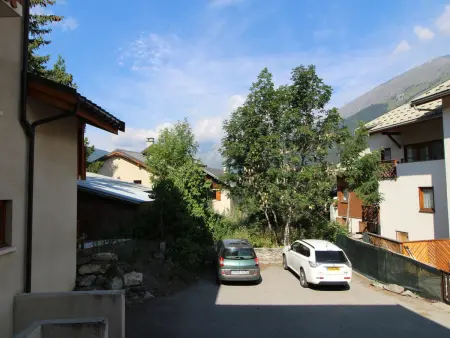 Appartement cosy, 5 pers, centre village, proche pistes, balcon, parking, WIFI, draps inclus - Photo 5