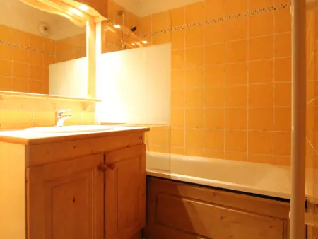 Appartement Confort 4 Pers, Pied des Pistes, Parking Inclus, Lanslevillard-Val Cenis - Photo 3