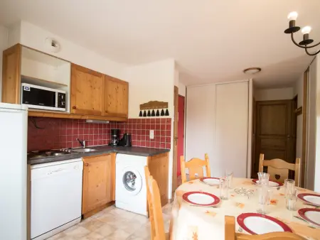 Spacieux appartement 6 pers au pied des pistes avec parking, terrasse et wifi à Val-Cenis - Photo 2