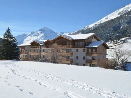 Spacieux appartement 6 pers au pied des pistes avec parking, terrasse et wifi à Val-Cenis - Photo 9