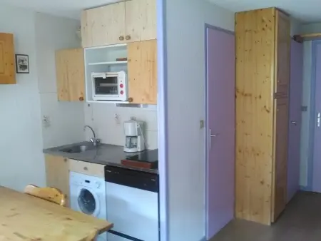 Appartement pour 4 personnes avec balcon exposé sud au pied des pistes à Val Cenis Lanslevillard - Photo 3