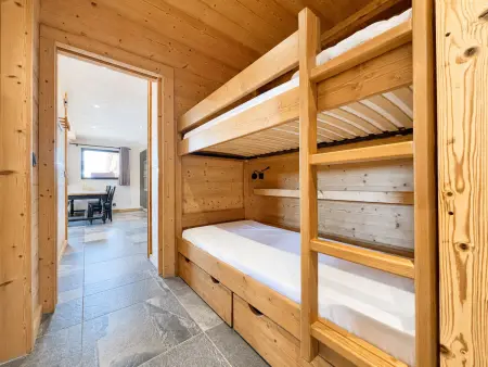 Appartement charmant avec grande terrasse et parking - Photo 10