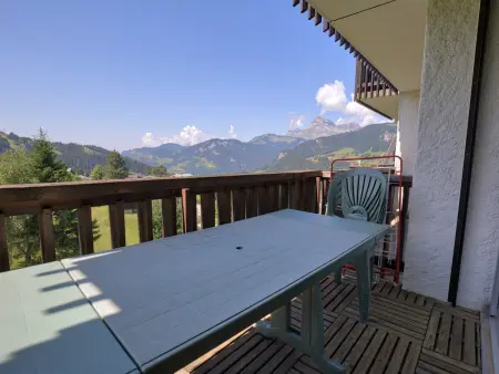 Studio skis aux pieds avec balcon et animaux acceptés - Photo 2