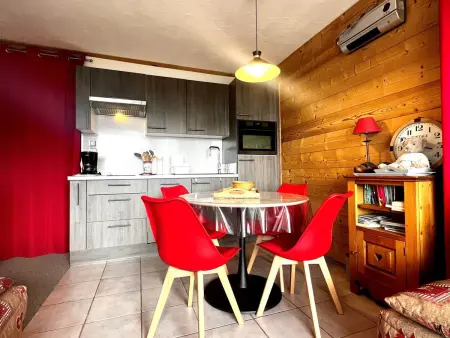 Studio skis aux pieds avec balcon et vue à Notre-Dame-de-Bellecombe - Photo 8