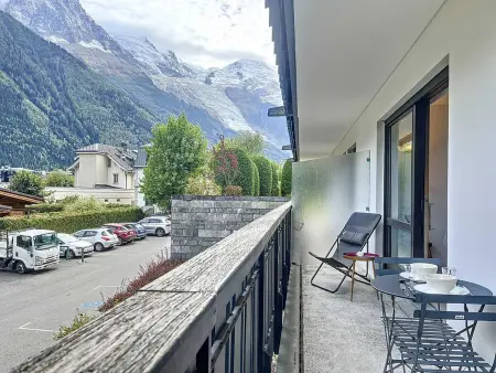 T2 spacieux 45m² pour 4 pers, centre Chamonix, parking inclus - Photo 1