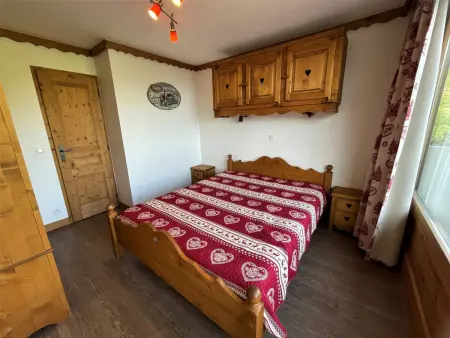 Appartement rénové 3 pièces pour 6 pers, balcon, 2 sdb, proche ascenseur, skis, qualité 4 flocons - Photo 7