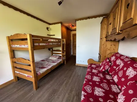 Appartement rénové 3 pièces pour 6 pers, balcon, 2 sdb, proche ascenseur, skis, qualité 4 flocons - Photo 8