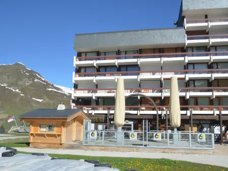 Appartement rénové 3 pièces pour 6 pers, balcon, 2 sdb, proche ascenseur, skis, qualité 4 flocons - Photo 18