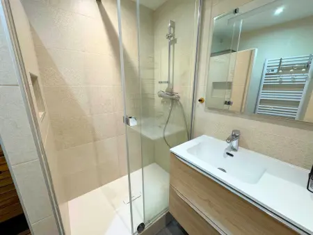 Confort spacieux pour 10 aux Ménuires, ski-in/ski-out - Photo 6