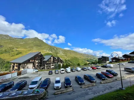 Studio avec coin chambre, balcon, cuisine équipée, pied des pistes - Les Ménuires - Photo 14