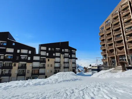 Studio avec coin chambre, balcon, cuisine équipée, pied des pistes - Les Ménuires - Photo 18