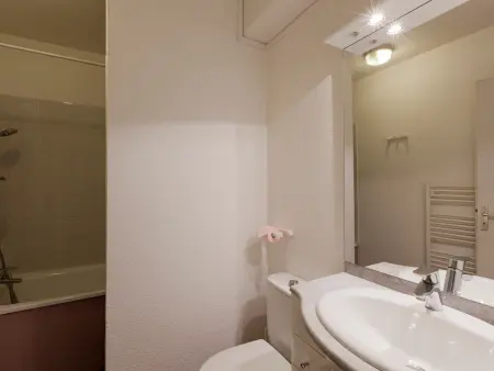 Studio confortable pour 2 avec balcon et WiFi à Brides-les-Bains - Photo 4