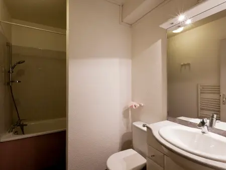 Studio confortable pour 2 avec balcon et WiFi à Brides-les-Bains - Photo 7